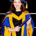 Kylie Minogue riceve una ‘laura honoris causa’